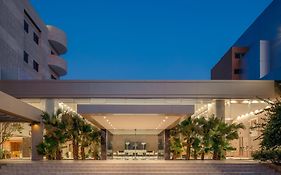 فندق كارلتون المعيبد